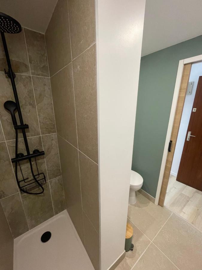 Studio Climatise Piscine Et Proche Plage ซานารี-ซูร์-แมร์ ภายนอก รูปภาพ