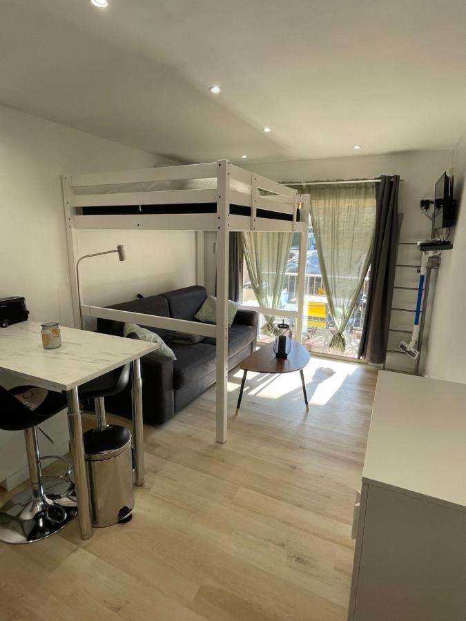 Studio Climatise Piscine Et Proche Plage ซานารี-ซูร์-แมร์ ภายนอก รูปภาพ