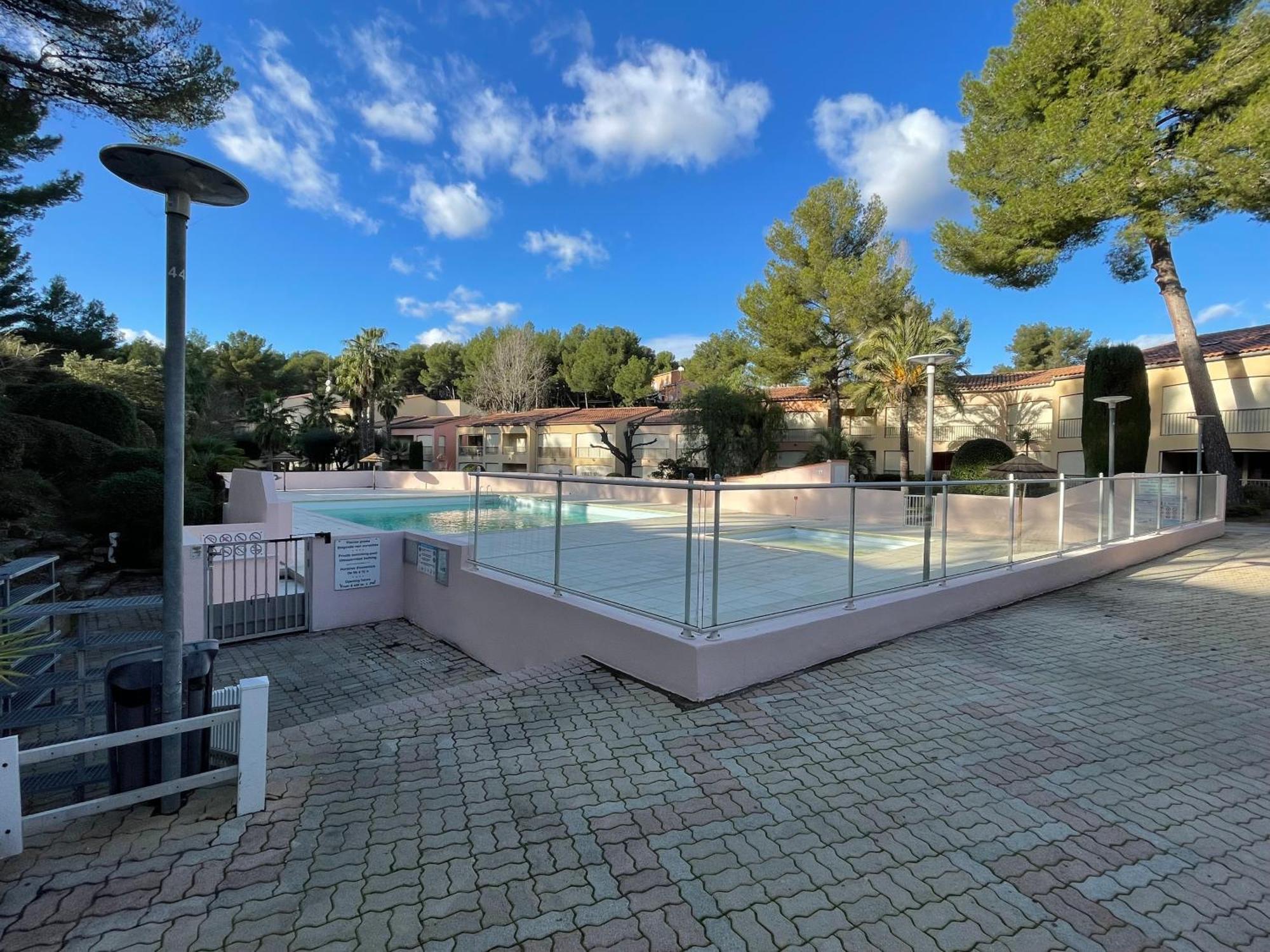 Studio Climatise Piscine Et Proche Plage ซานารี-ซูร์-แมร์ ภายนอก รูปภาพ